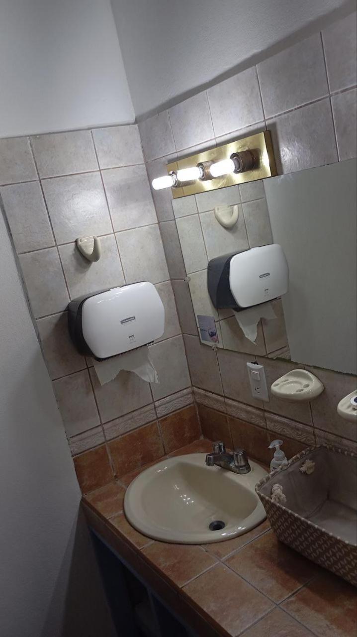 Hostel Casa Ridgway サンホセ エクステリア 写真